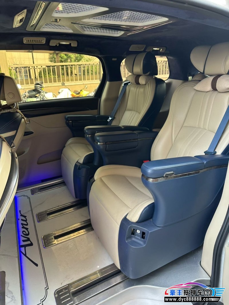 22年别克GL8轿车抵押车出售