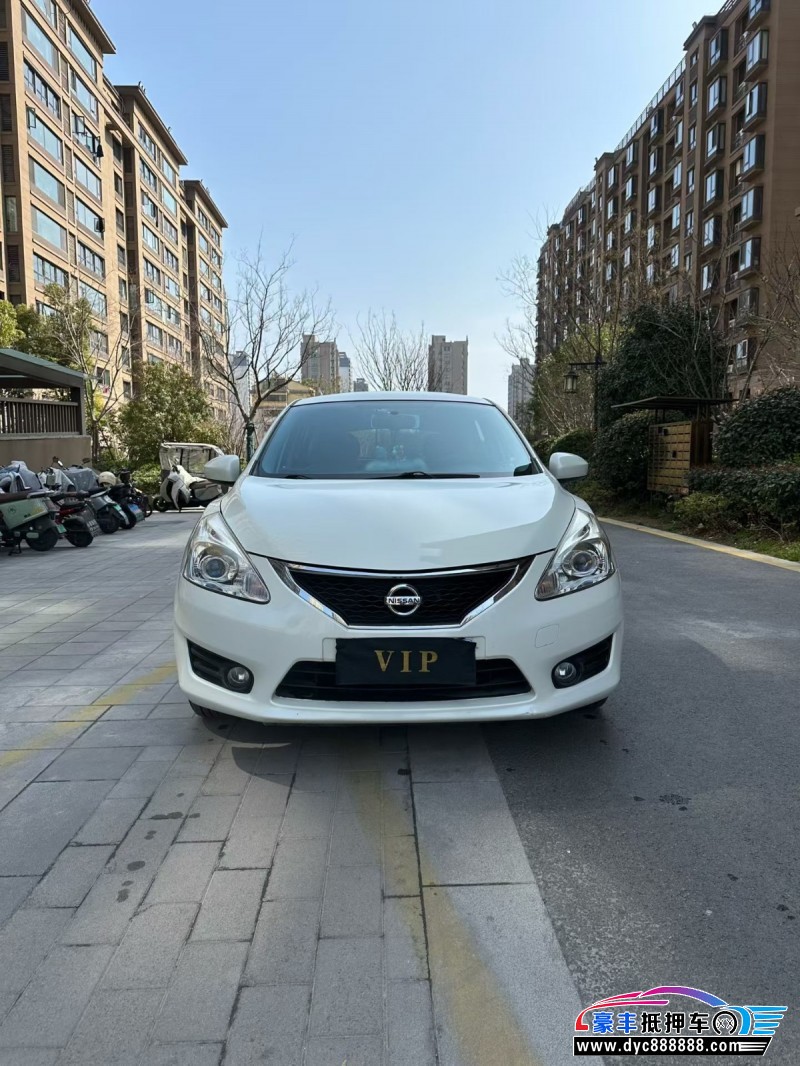 抵押车出售15年日产骐达轿车