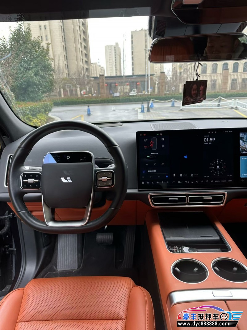 23年理想L7轿车抵押车出售