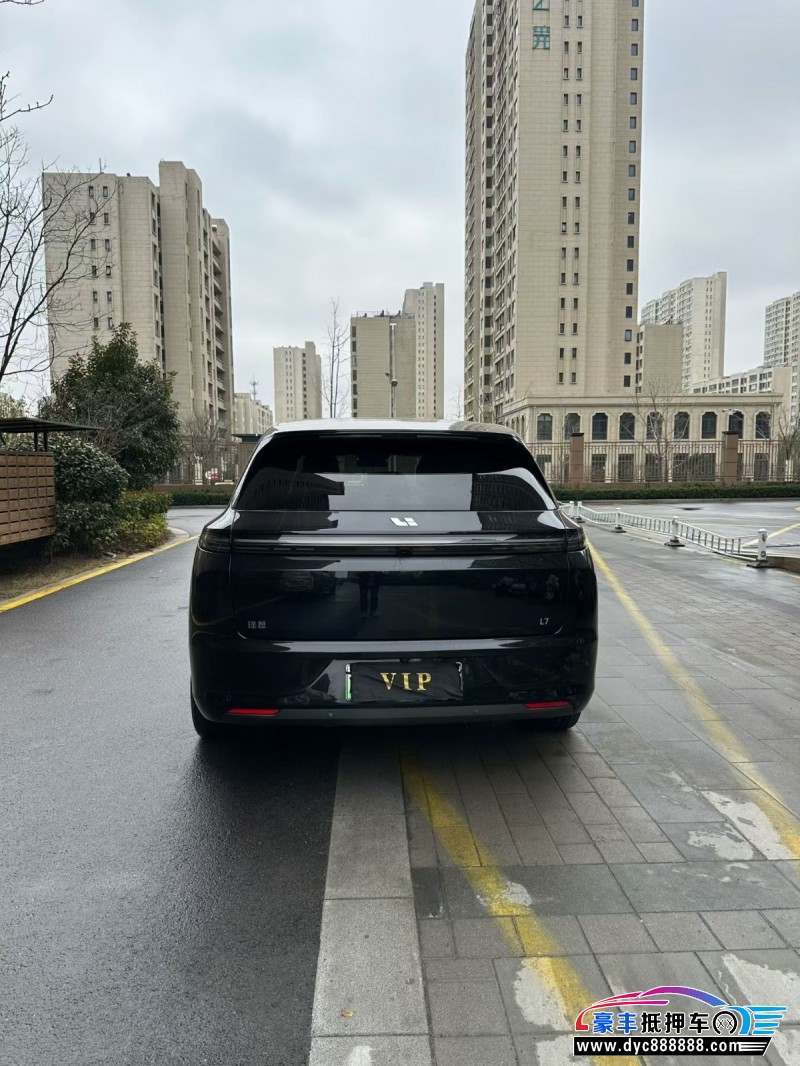 23年理想L7轿车抵押车出售