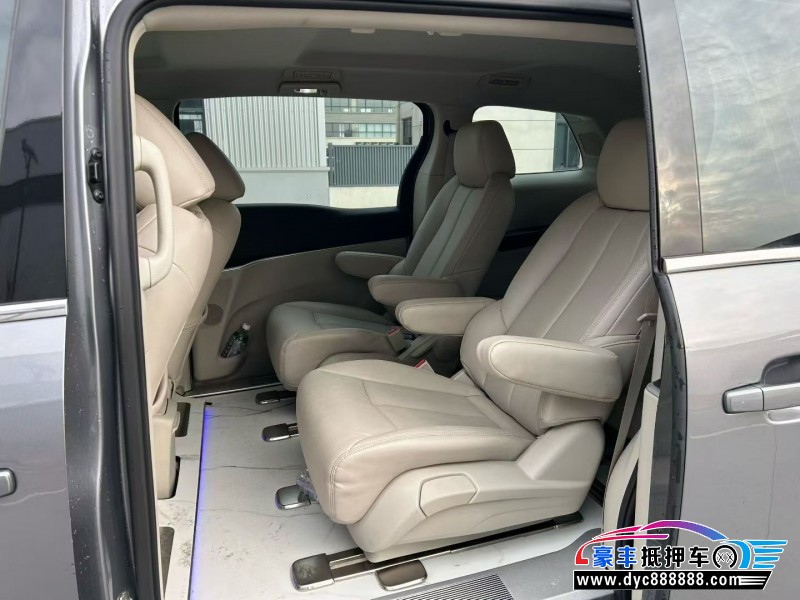 21年别克GL8轿车抵押车出售