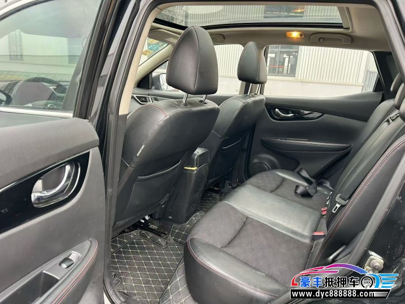 17年日产逍客轿车抵押车出售