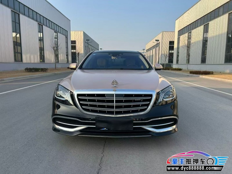 抵押车出售18年奔驰迈巴赫S级轿车
