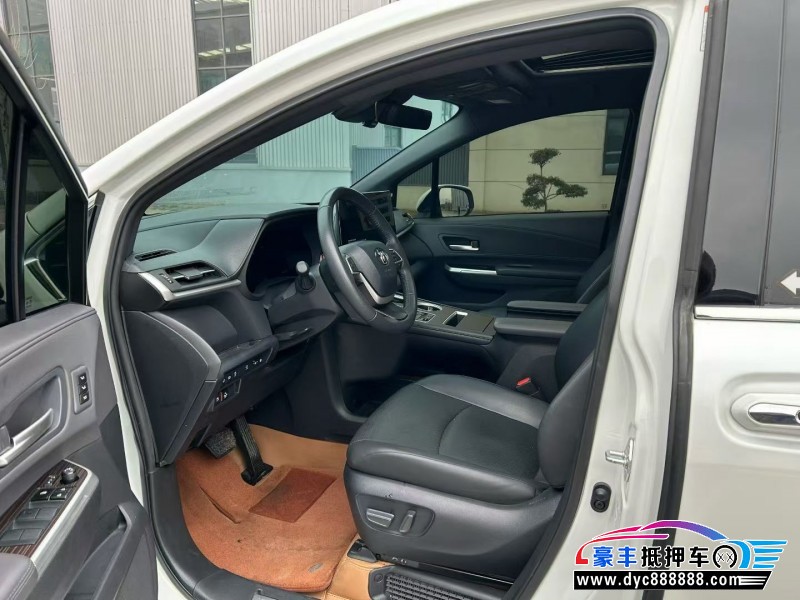 24年丰田格瑞维亚轿车抵押车出售