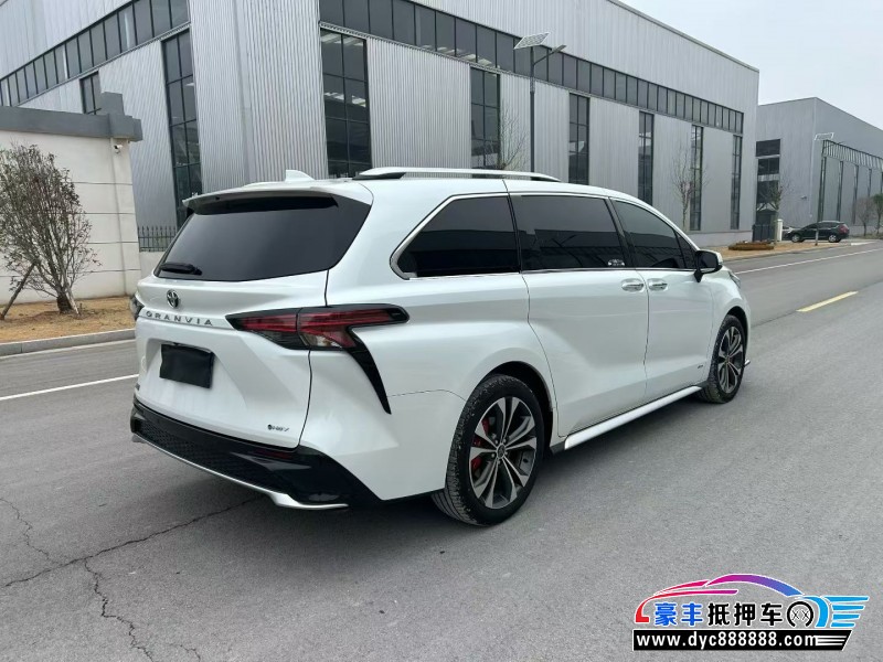 24年丰田格瑞维亚轿车抵押车出售