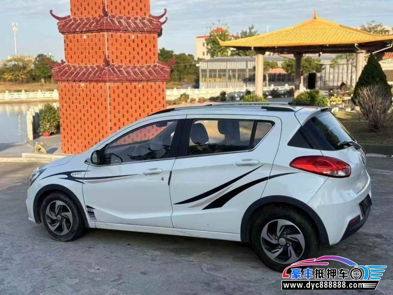 19年宝骏310轿车抵押车出售