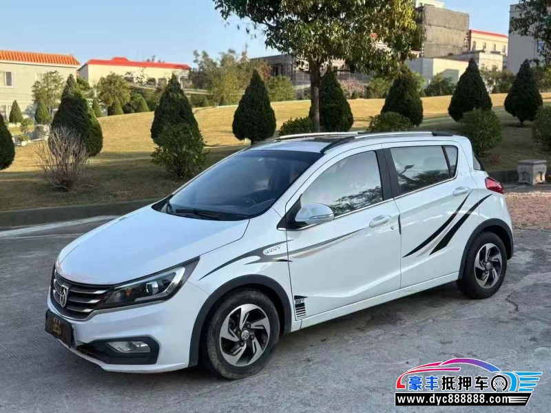 19年宝骏310轿车抵押车出售