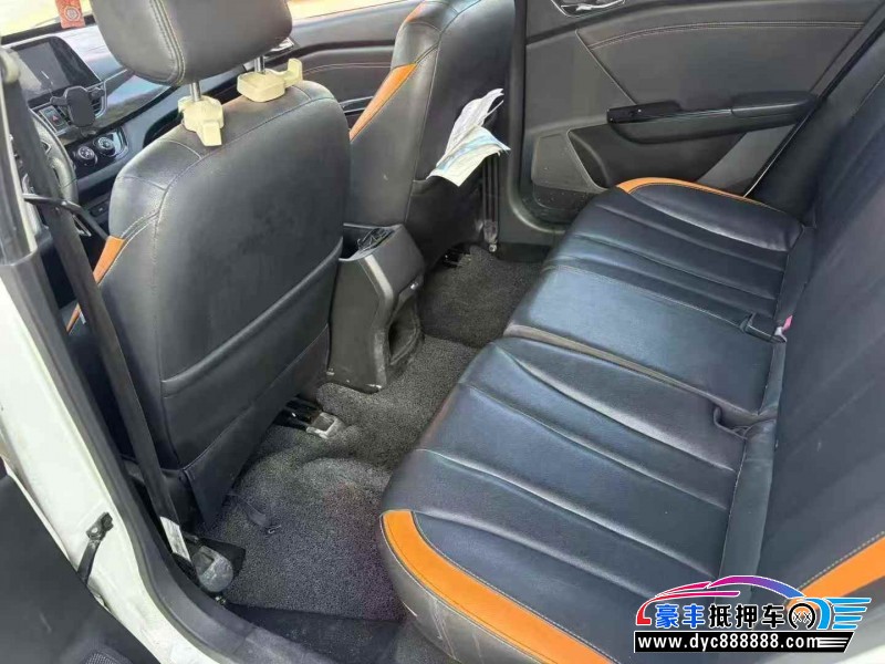 19年宝骏310轿车抵押车出售