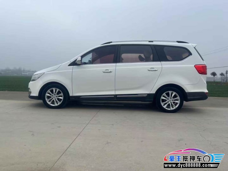 16年宝骏730轿车抵押车出售