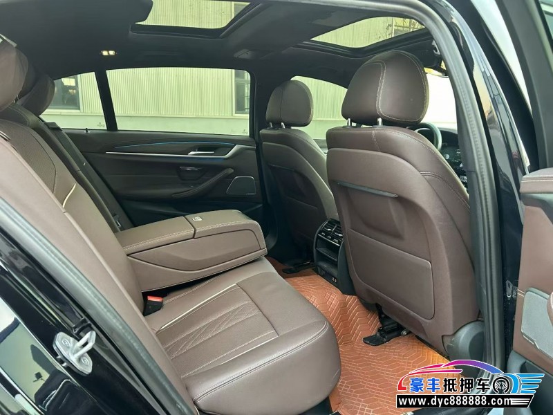 22年宝马5系轿车抵押车出售