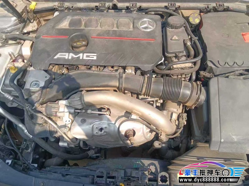 22年奔驰A轿车抵押车出售