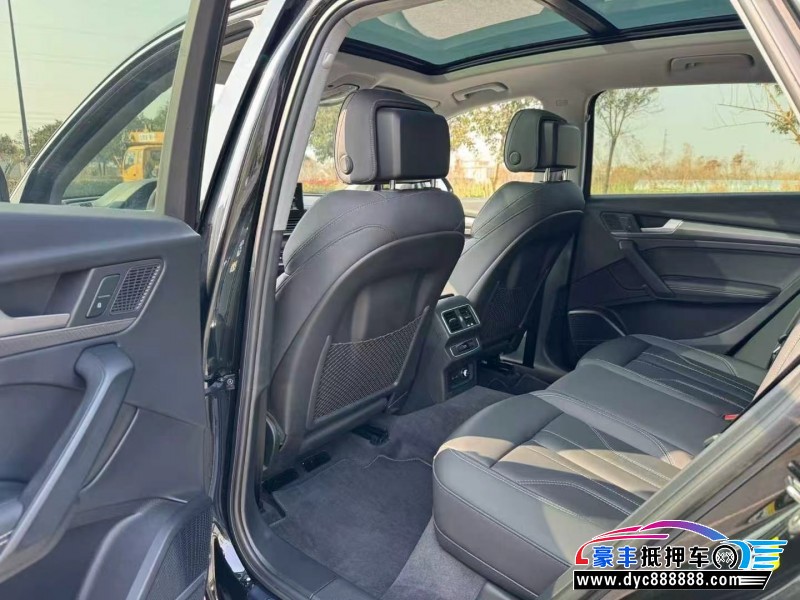 23年奥迪Q5SUV抵押车出售