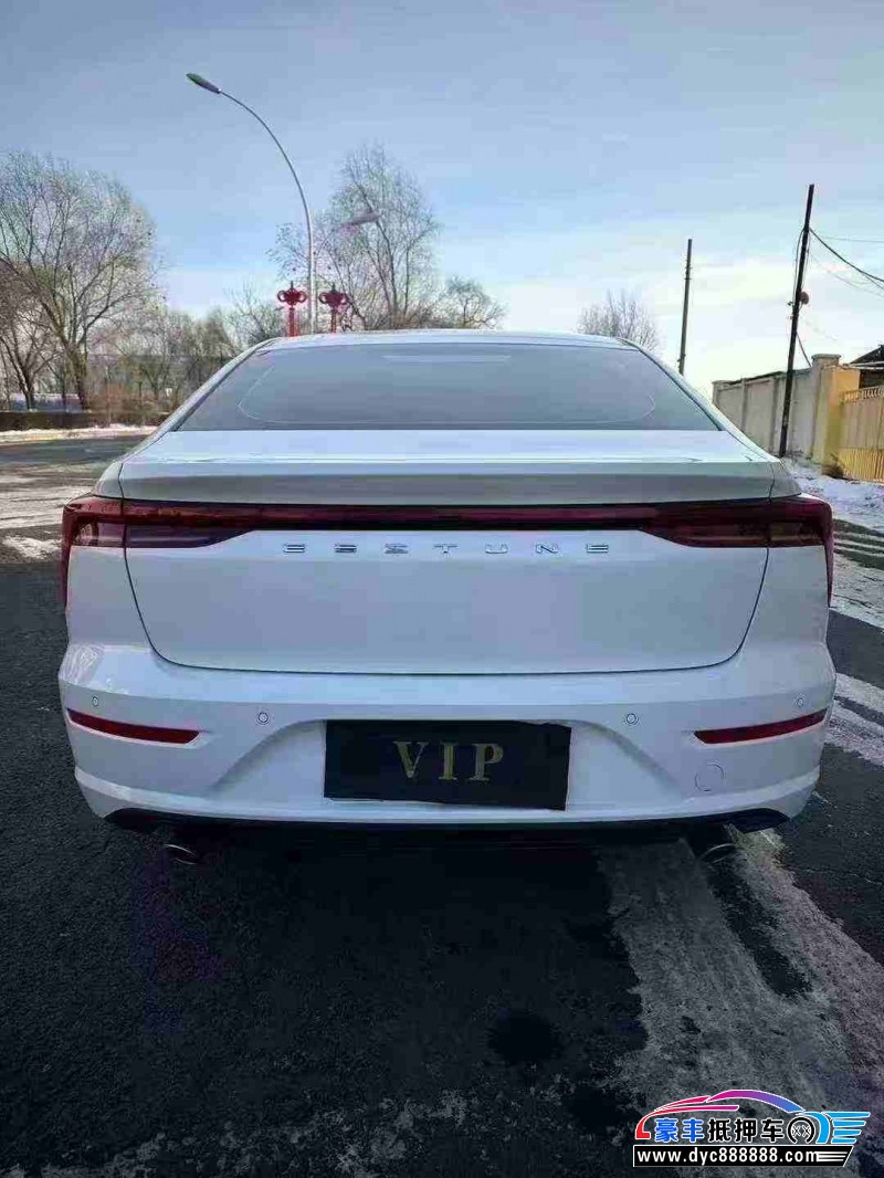 23年奔腾B70轿车抵押车出售