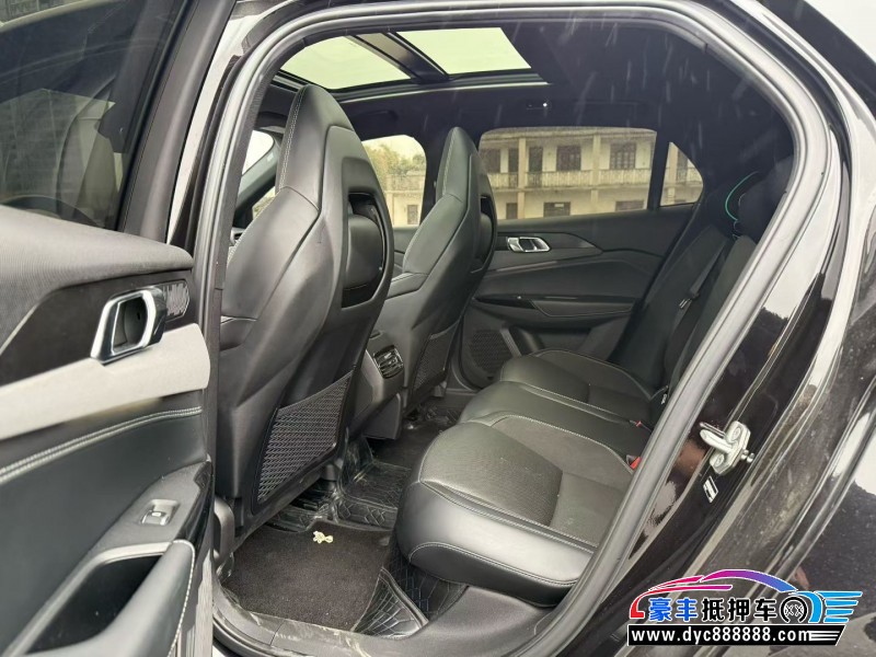 21年领克03轿车抵押车出售