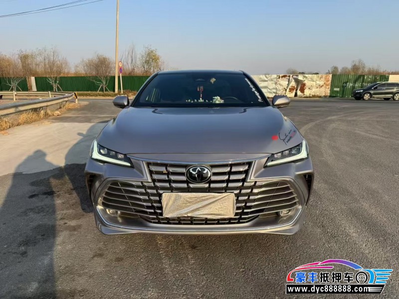 抵押车出售25年丰田亚洲龙轿车