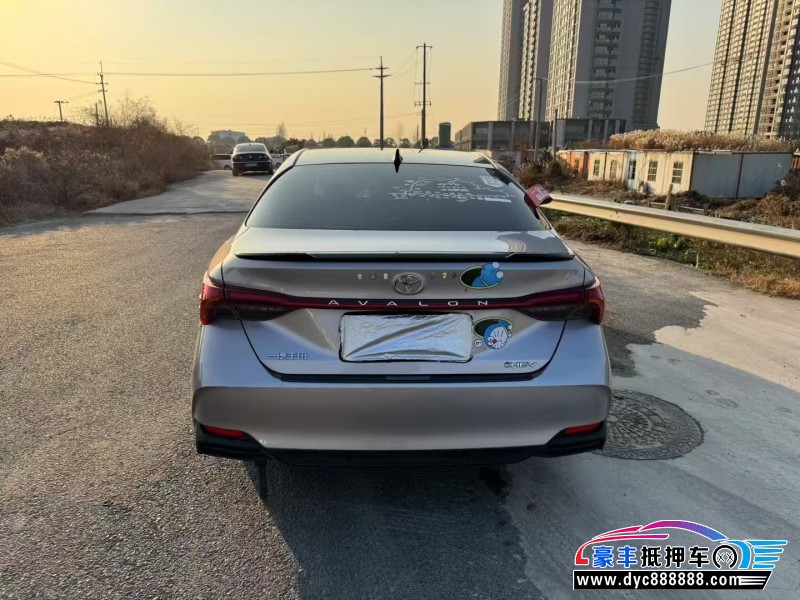 25年丰田亚洲龙轿车抵押车出售