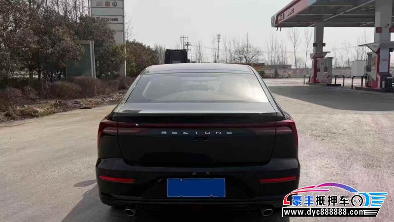 23年奔腾B70轿车抵押车出售