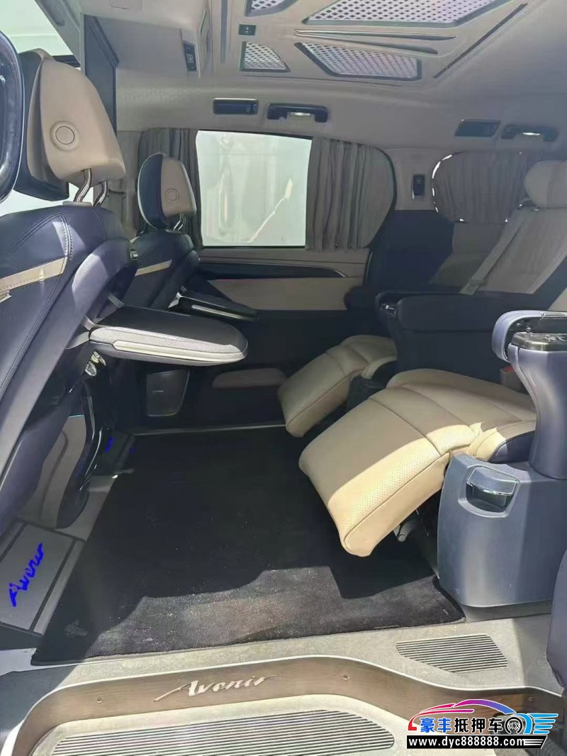 22年别克GL8轿车抵押车出售