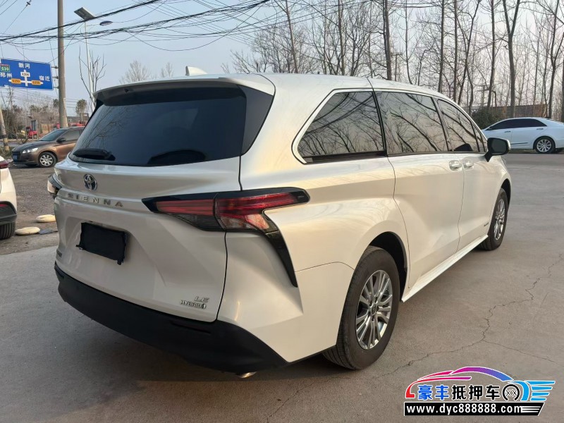 23年丰田塞纳轿车抵押车出售