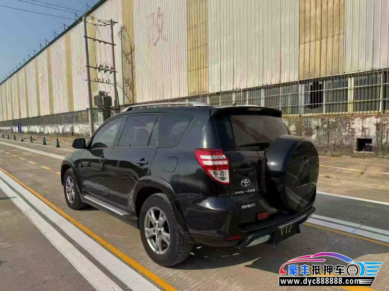 13年丰田RAV4轿车抵押车出售