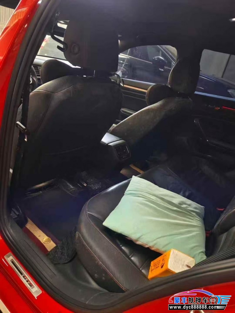 17年大众凌渡轿车抵押车出售