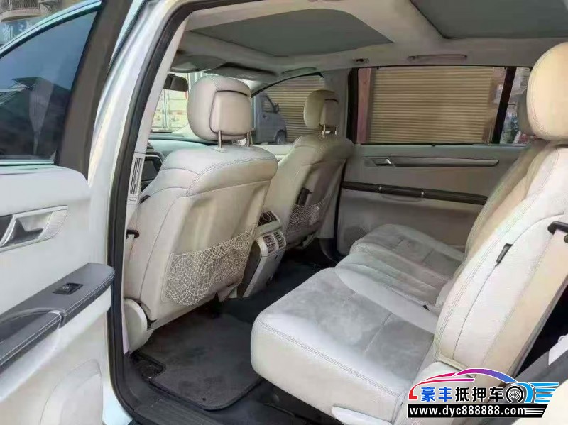 15年奔驰R轿车抵押车出售