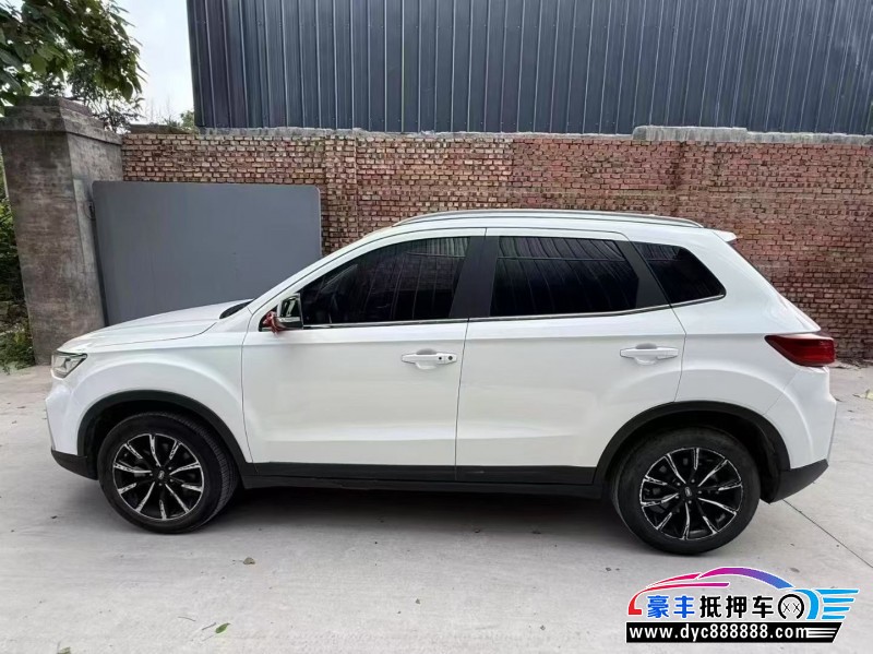 22年奔腾t33轿车抵押车出售