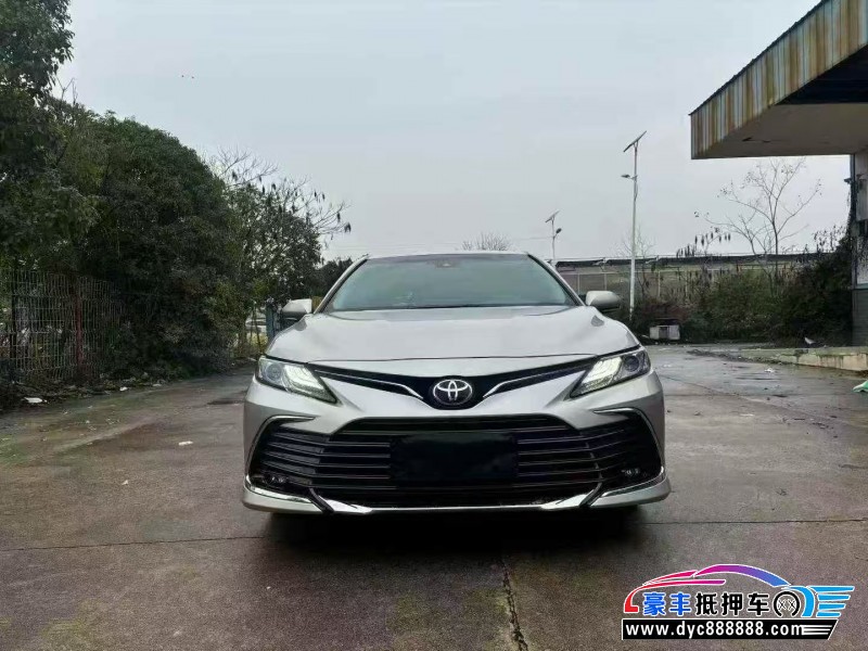 抵押车出售23年丰田凯美瑞轿车