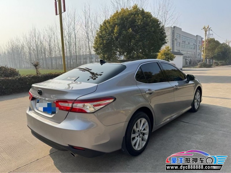 23年丰田凯美瑞轿车抵押车出售