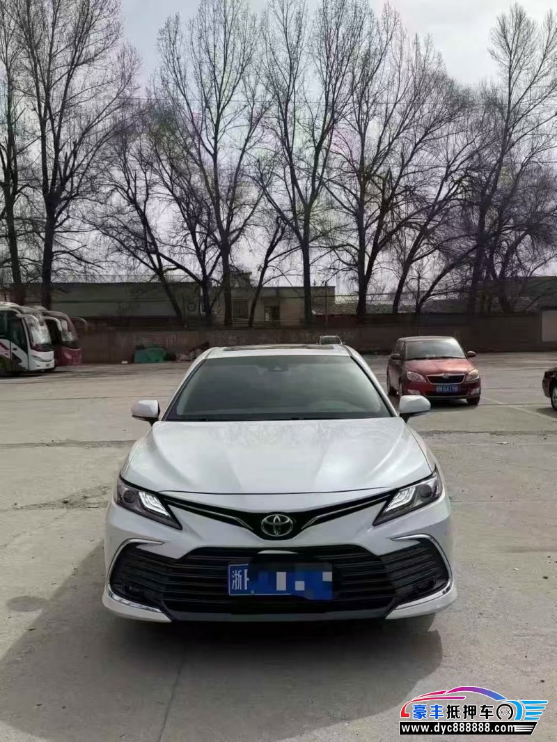 抵押车出售23年丰田凯美瑞轿车