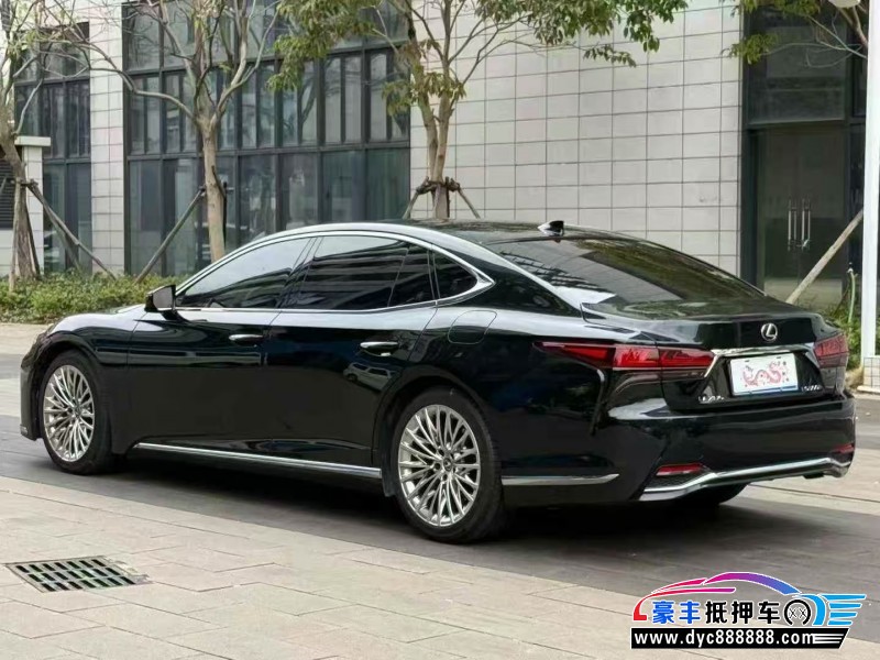 24年雷克萨斯LS轿车抵押车出售