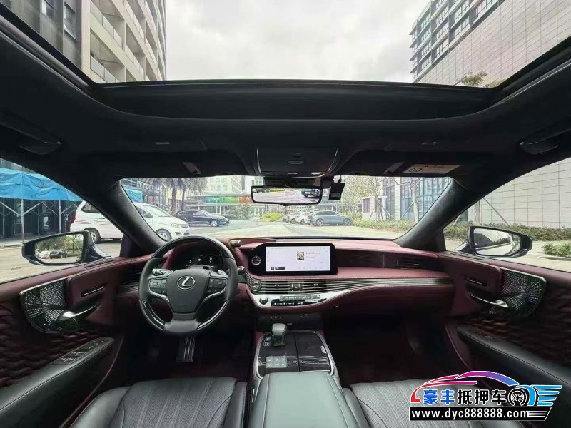24年雷克萨斯LS轿车抵押车出售