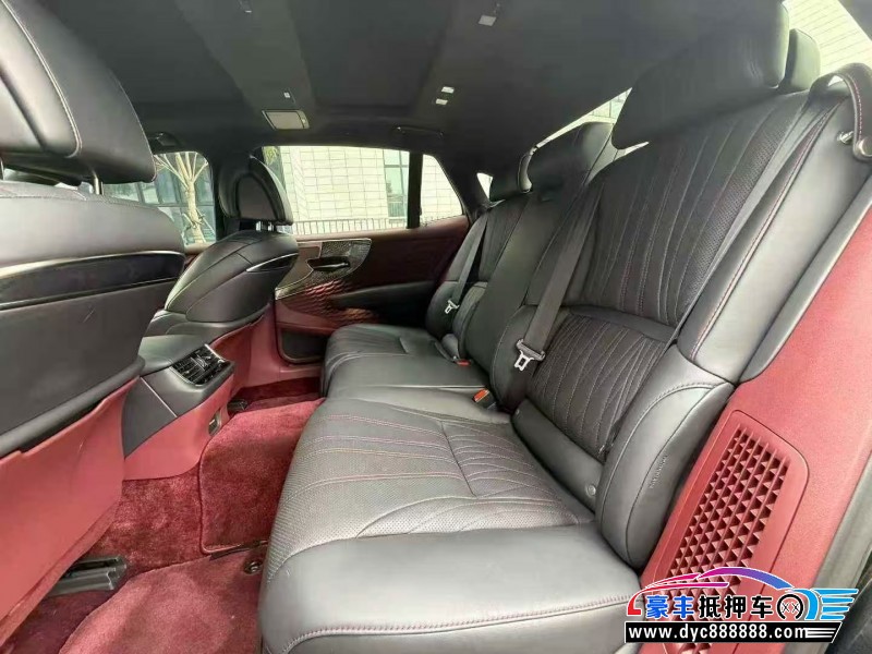 24年雷克萨斯LS轿车抵押车出售