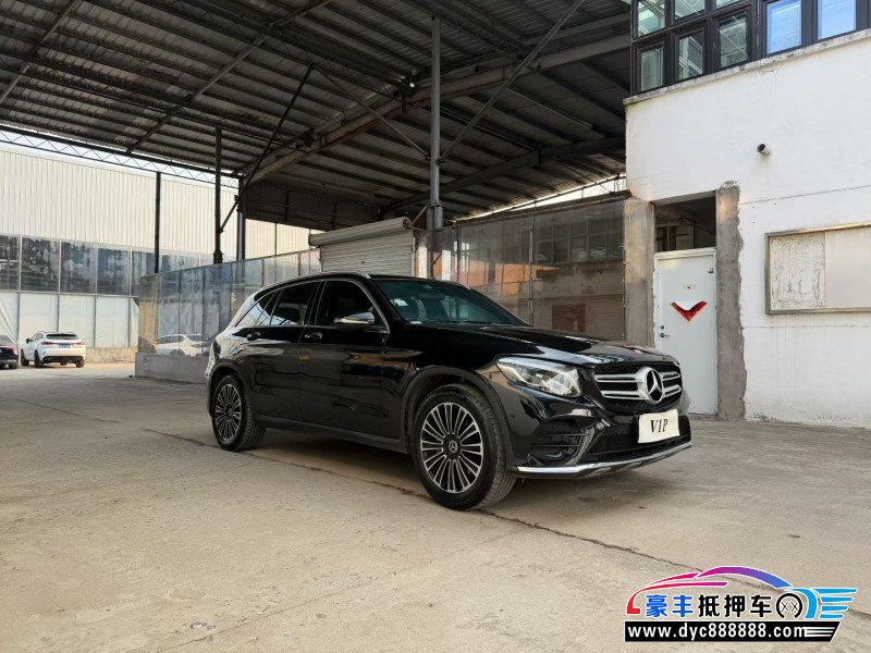 19年奔驰GLC轿车抵押车出售