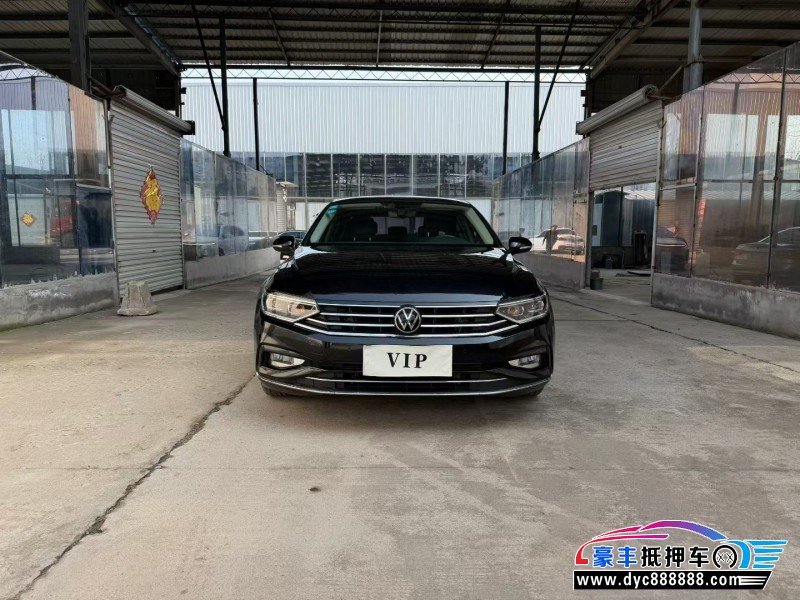 抵押车出售20年大众迈腾轿车