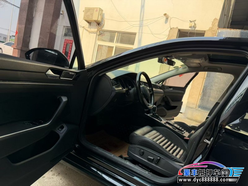 20年大众迈腾轿车抵押车出售