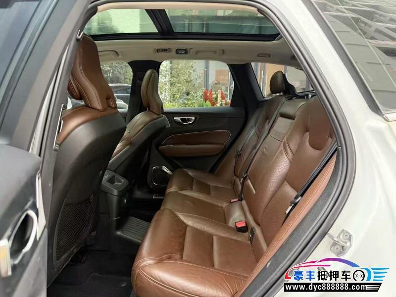 18年沃尔沃XC60轿车抵押车出售