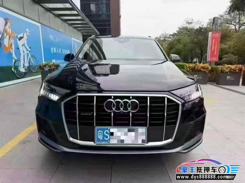 抵押车出售21年奥迪Q7轿车