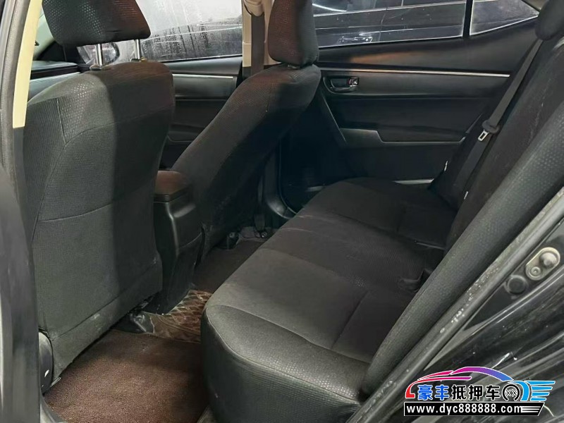 16年丰田雷凌轿车抵押车出售