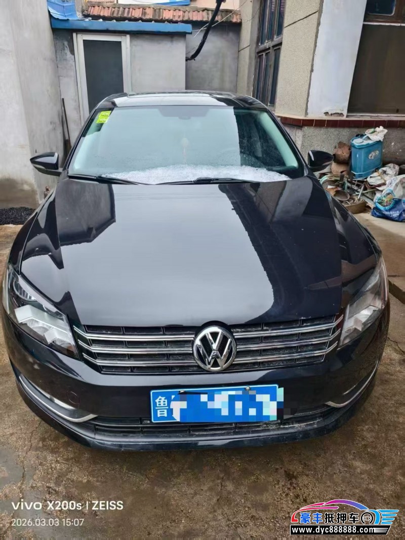抵押车出售16年大众帕萨特轿车