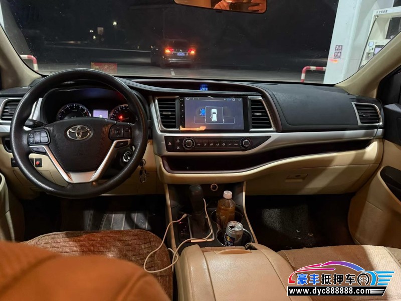 16年丰田汉兰达轿车抵押车出售