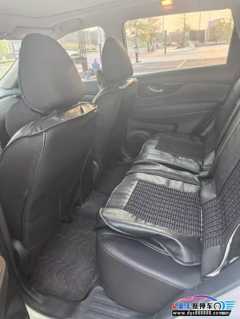 24年日产奇骏轿车抵押车出售