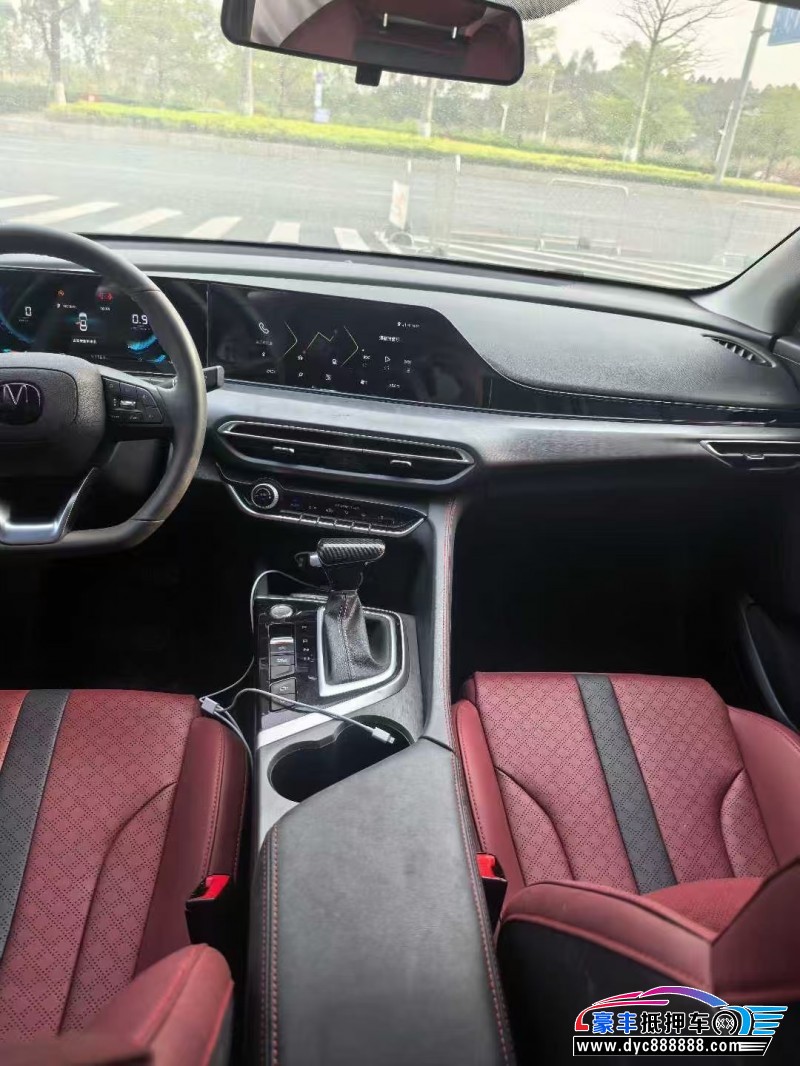 21年长安逸动轿车抵押车出售