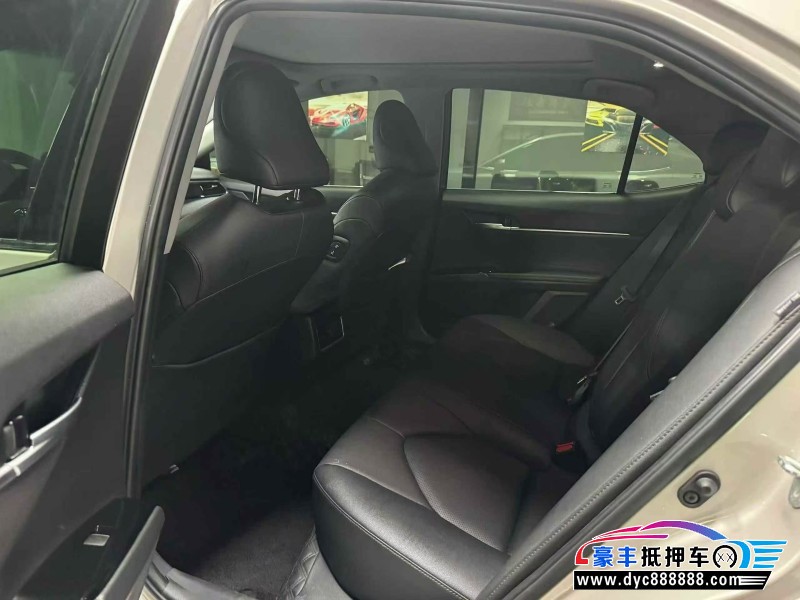 23年丰田凯美瑞轿车抵押车出售