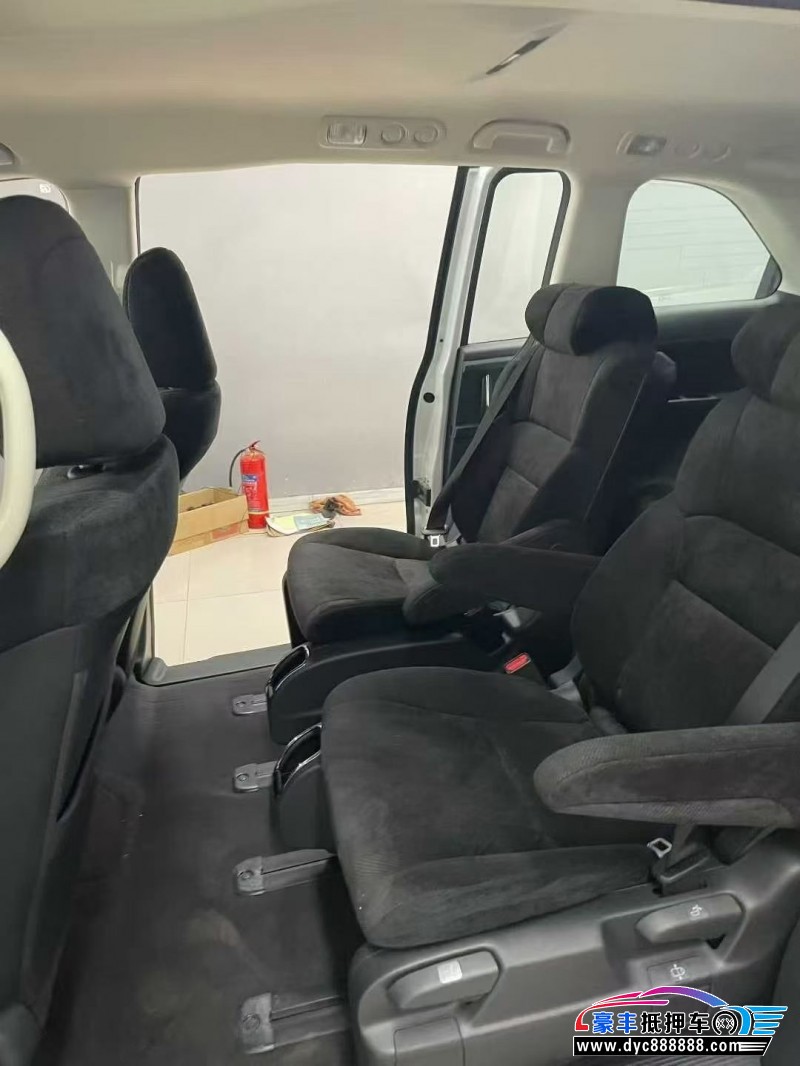 25年本田奥德赛轿车抵押车出售