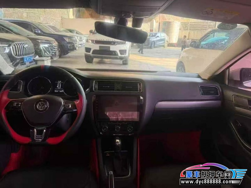 18年大众速腾轿车抵押车出售