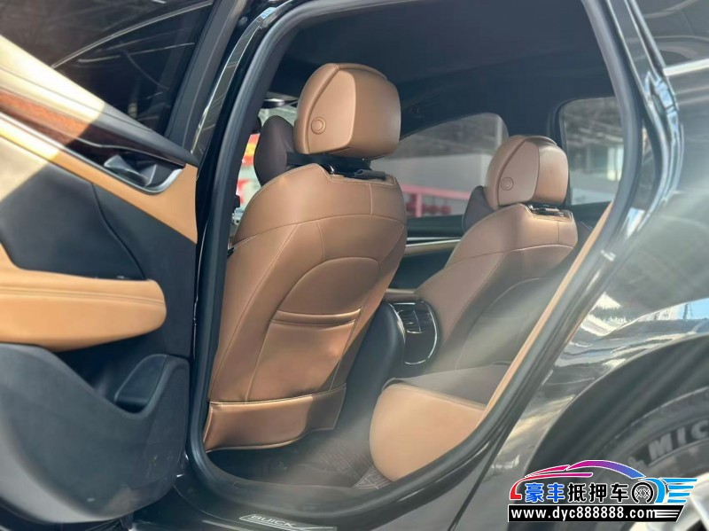 18年别克君越轿车抵押车出售