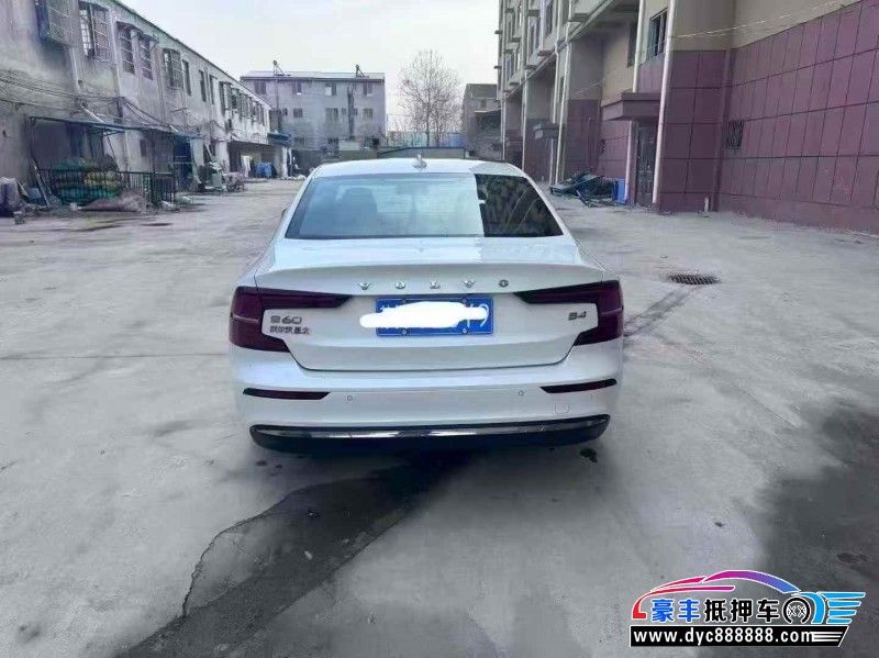 23年沃尔沃S60轿车抵押车出售