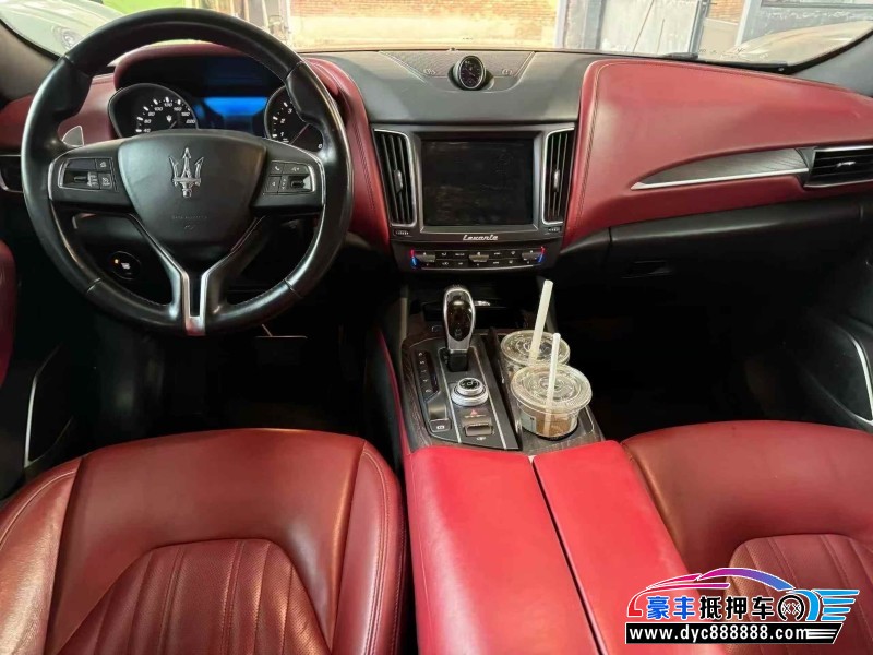 17年玛莎拉蒂莱万特轿车抵押车出售