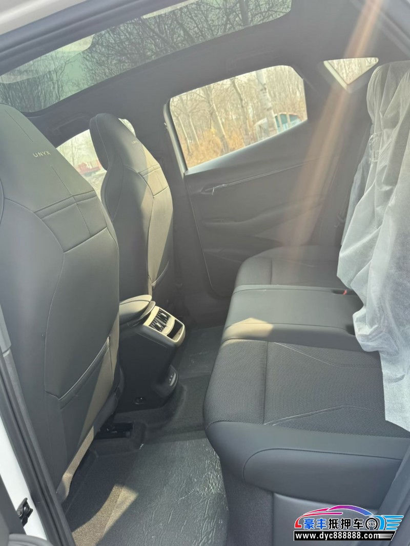 25年大众与众06轿车抵押车出售